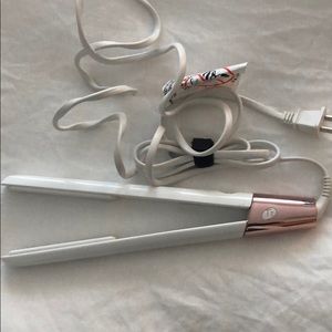 T3 Singlepass Luxe 1” straightening iron